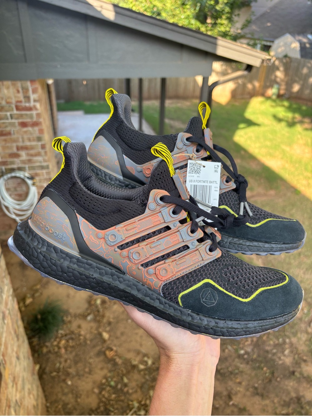 Adidas X FortNite UltraBoost 1.0 ‘Battle Bus’ Men’s Size 10 & 11 | RARE | JQ0718